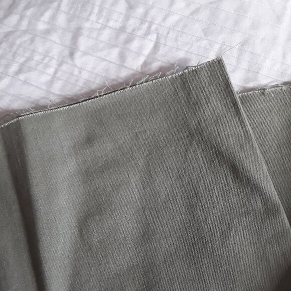 NWT Risen Los Angles Sage Regular Capri Size 32/15 - Picture 3 of 6